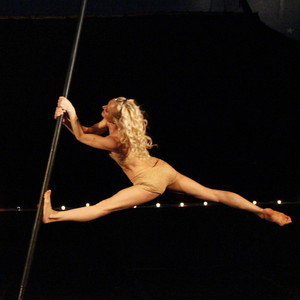 cirkdance spectacle pole dance